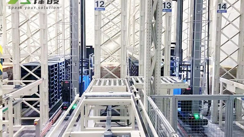 穿梭车货架：高效物流仓储的“智能推手